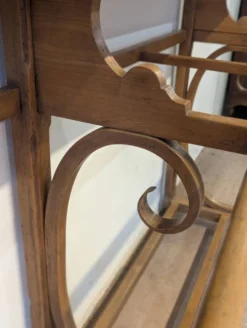 Grand vestiaire Art Nouveau en bois courbé, vers 1900