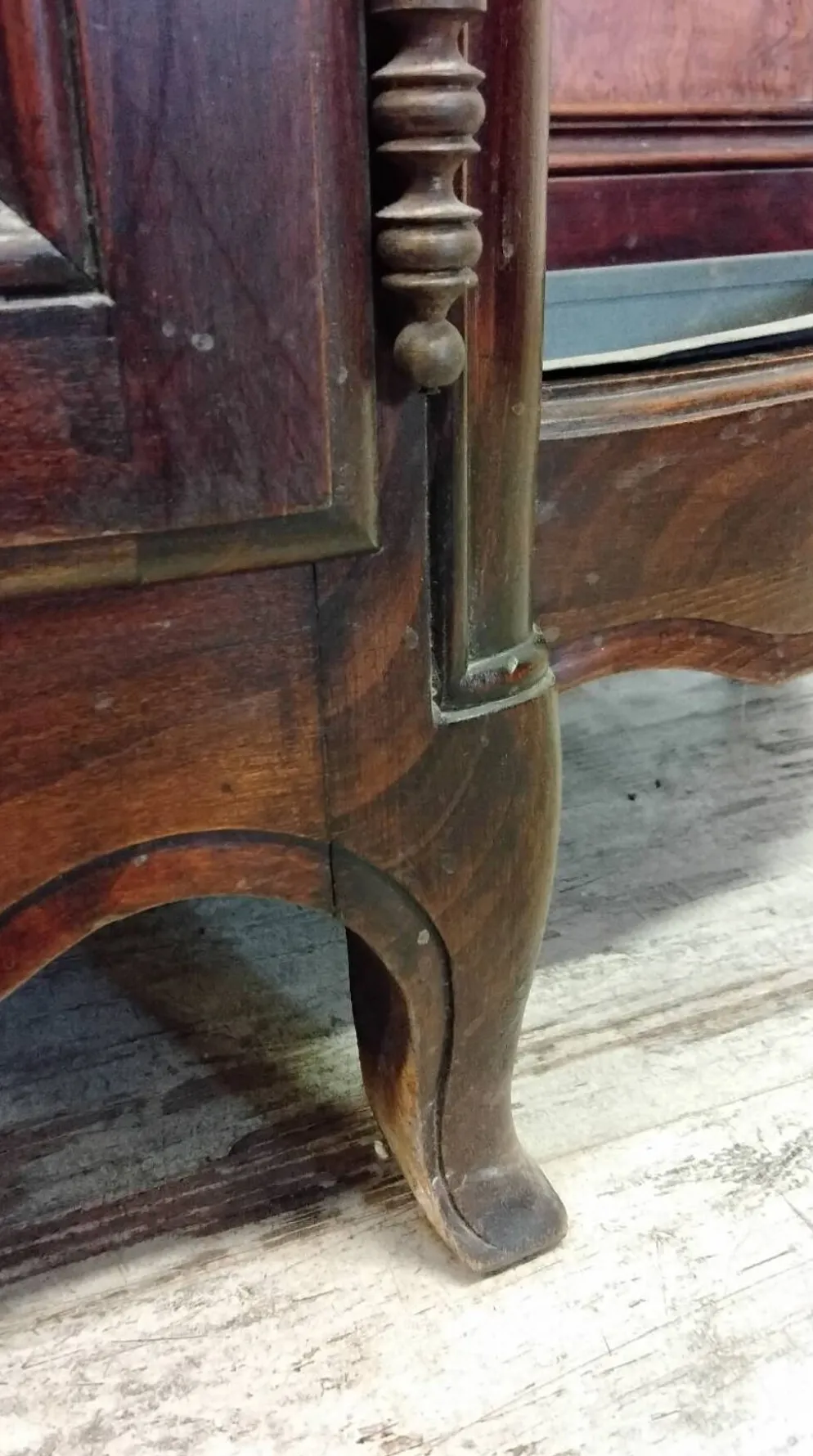 Grand vestiaire d’entrée ancien
