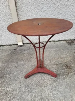 Gueridon de bistrot rond ancien en metal peint n°5