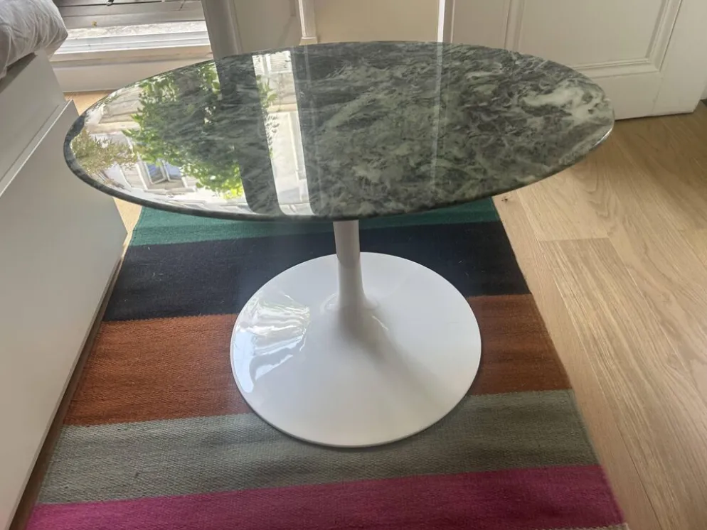 Gueridon pseudo Knoll marbre vert