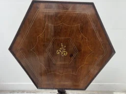 Guéridon basculant Napoléon III en bois d'acajou XIX siècle