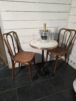 Guéridon de bistrot dessus marbre et laiton pied fonte