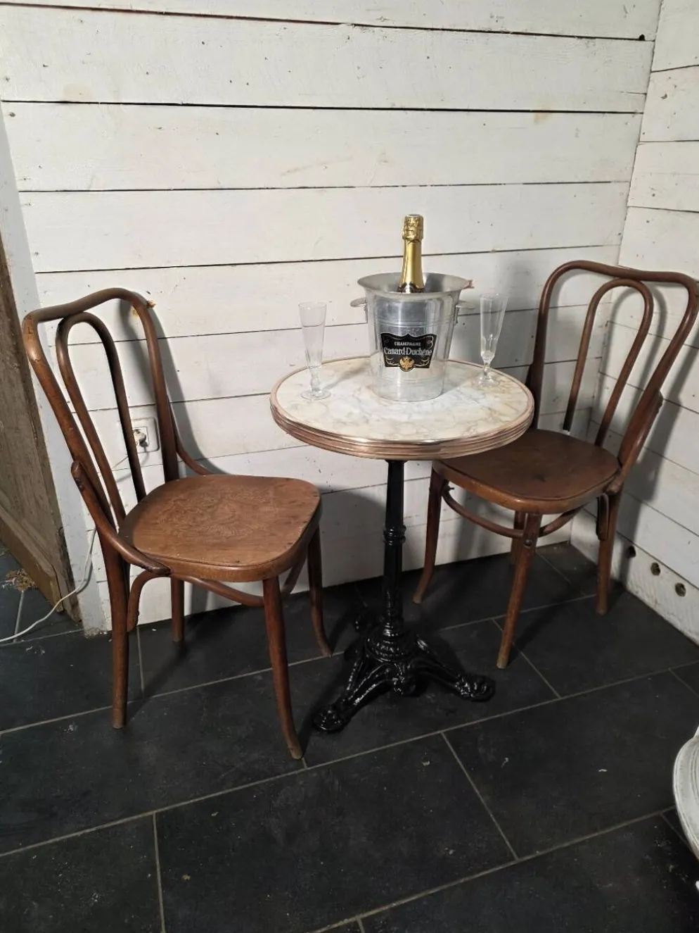 Guéridon de bistrot dessus marbre et laiton pied fonte