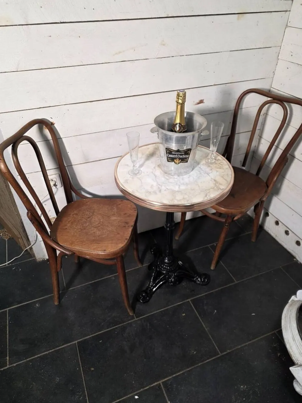 Guéridon de bistrot dessus marbre et laiton pied fonte