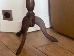 Guéridon double plateaux de style anglais