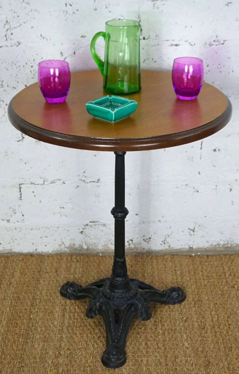 Guéridon ou table de bistrot vintage plateau chêne avec une finition couleur miel