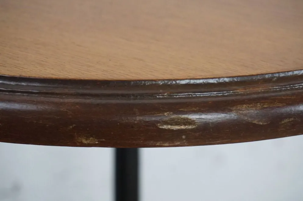 Guéridon ou table de bistrot vintage plateau chêne avec une finition couleur miel