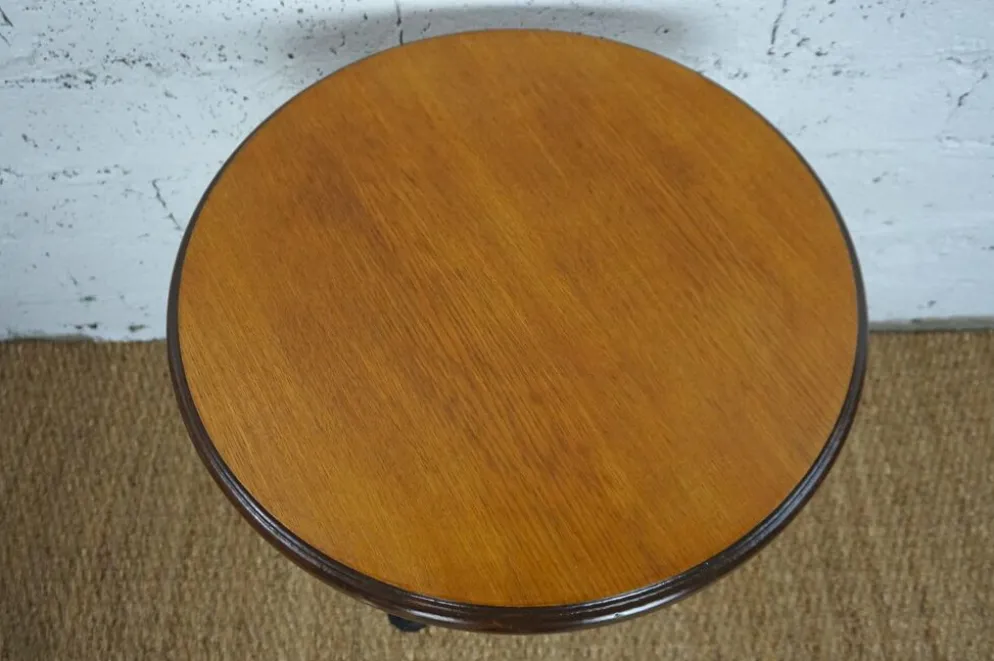 Guéridon ou table de bistrot vintage plateau chêne avec une finition couleur miel