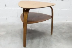 Guéridon / table basse tripode Bow Wood dessin Steiner pour Baumann 1960