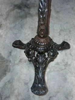 Guéridon table de bistrot de campagne