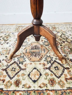 Guéridon tripode style Louis XVI marbre blanc et laiton