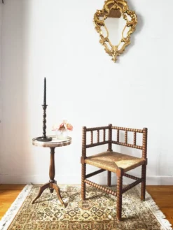 Guéridon tripode style Louis XVI marbre blanc et laiton