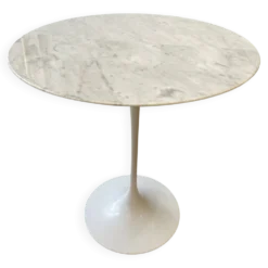 Guéridon « tulipe » - marbre statuarietto - eero saarinen, pour knoll