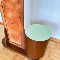 Halabala J., coiffeur chez UP Zavody, Tchécoslovaquie