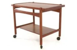 Hans J. Wegner pour le chariot Andreas Tuck - design danois
