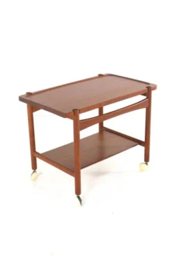 Hans J. Wegner pour le chariot Andreas Tuck - design danois