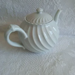 Haviland Limoges service à café Torse blanc doré 20 pièces 8 tasses