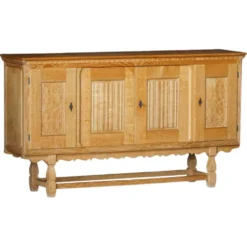 Henning Kjærnulf pour EG Møbler, buffet en Oak massif, moderne danois, années 1960