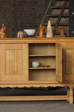 Henning Kjærnulf pour EG Møbler, buffet en Oak massif, moderne danois, années 1960