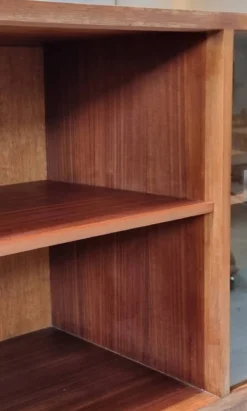 Highboard du milieu du siècle