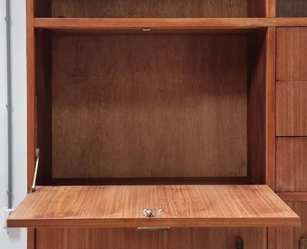 Highboard du milieu du siècle
