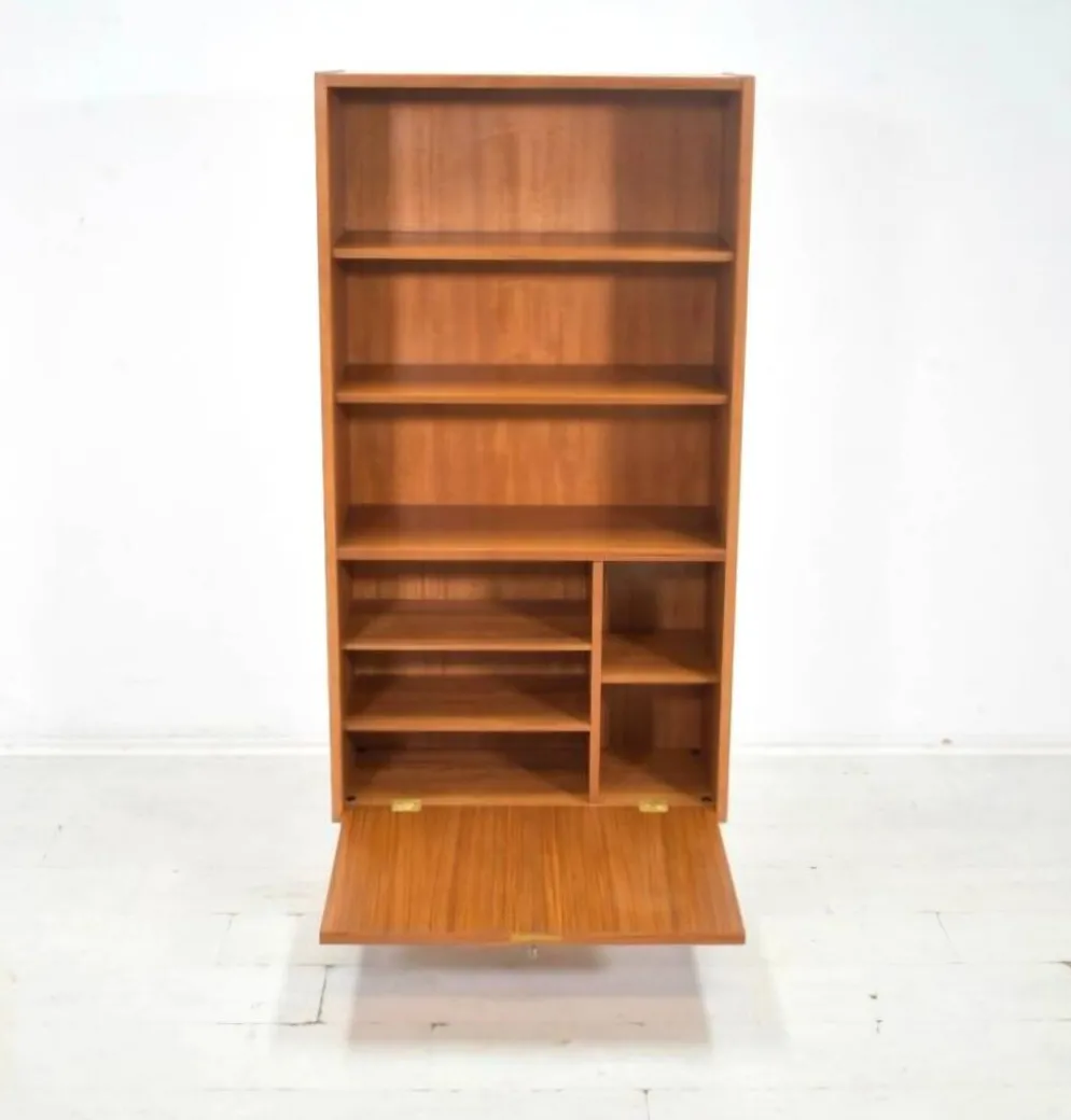 Highboard par Poul Hundevad, années 1960, cabinet scandinave en teck danois.