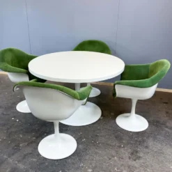 Icônes de design de l'ère spatiale : ensemble de salle à manger 'Set-Line' par K. Schäfer pour Lübke, années 1960.