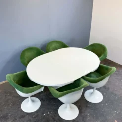 Icônes de design de l'ère spatiale : ensemble de salle à manger 'Set-Line' par K. Schäfer pour Lübke, années 1960.