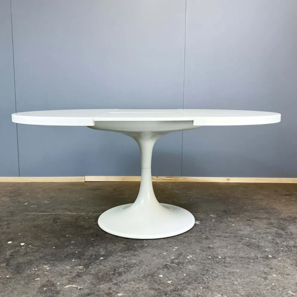 Icônes de design de l'ère spatiale : ensemble de salle à manger 'Set-Line' par K. Schäfer pour Lübke, années 1960.