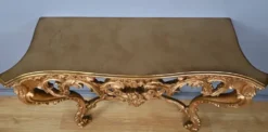 Importante console d’applique en bois doré, style Louis XV – Milieu XXe