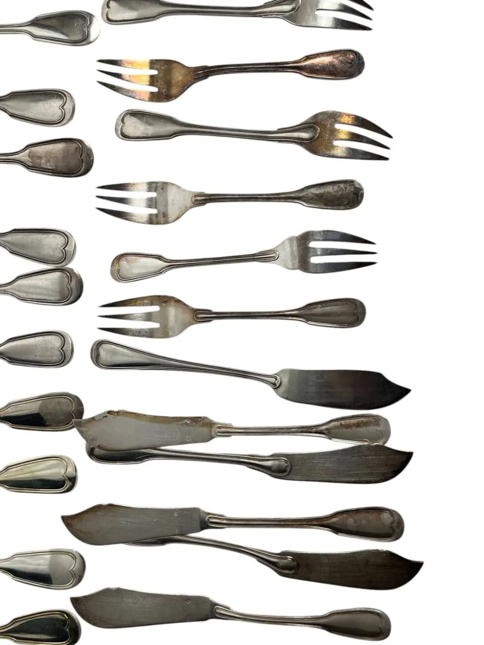 Important lot couverts 118 pièces métal argenté Ercuis, Christofle XXème