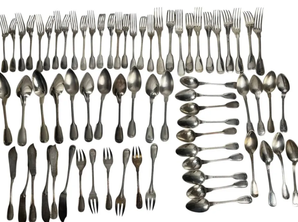 Important lot couverts 118 pièces métal argenté Ercuis, Christofle XXème