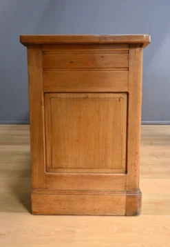 Important Meuble de Commerce en Chêne – 1920