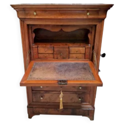 Important secrétaire a doucine époque Louis Philippe en noyer, XIXe siècle