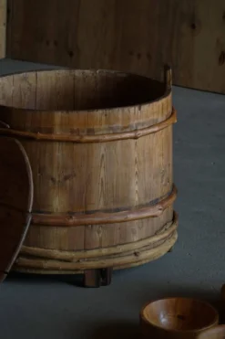 Jardinière décorative / vase de rangement en bois Scandivanvian, Wabi Sabi, années 1950