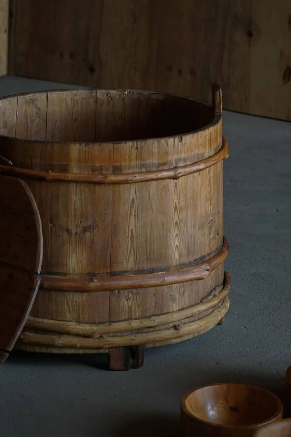 Jardinière décorative / vase de rangement en bois Scandivanvian, Wabi Sabi, années 1950