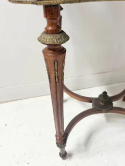 Jardinière Napoléon III en bois de placage XIX siècle