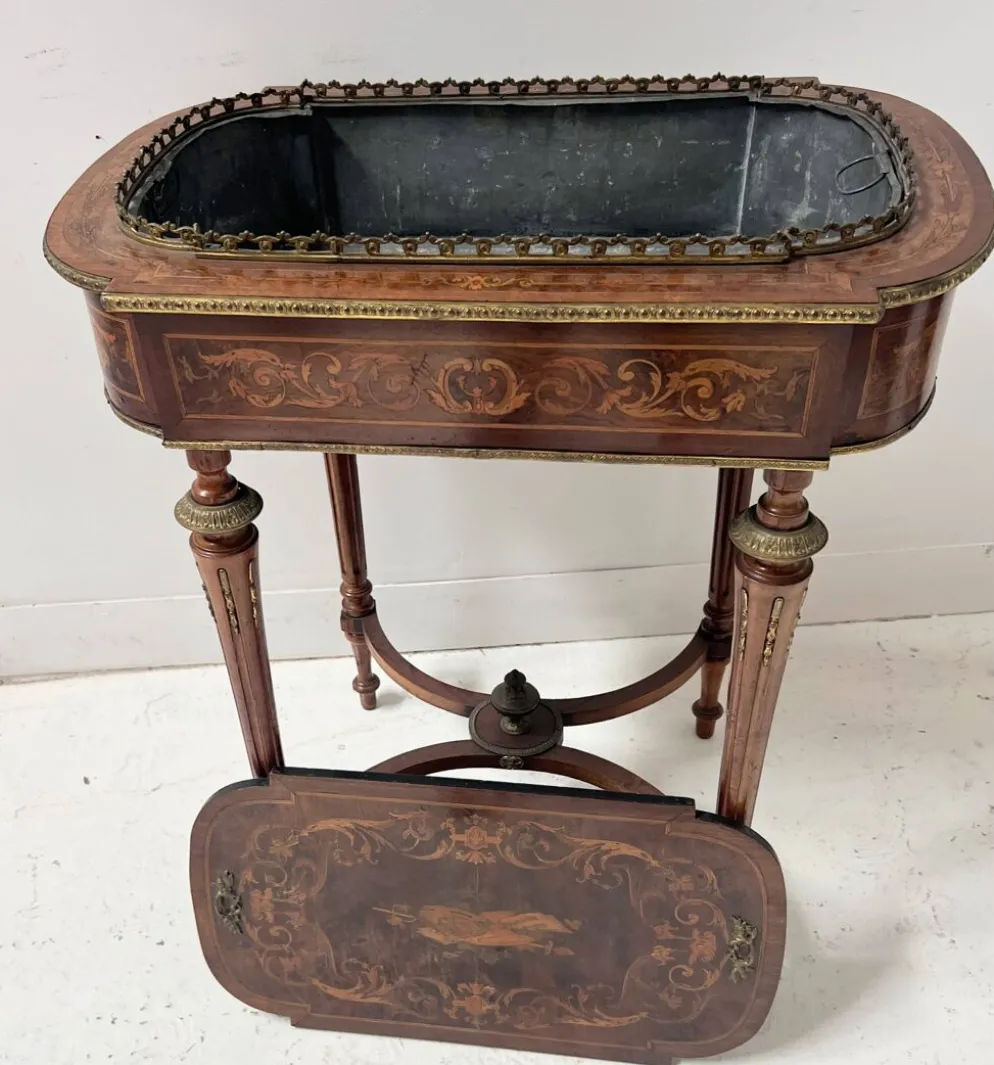 Jardinière Napoléon III en bois de placage XIX siècle
