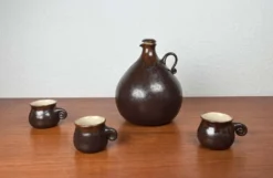 Jarre en céramique de studio allemande Mid-Century Modern avec tasses par Melitta Teubner, années 1960, ensemble de 4