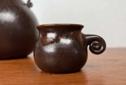 Jarre en céramique de studio allemande Mid-Century Modern avec tasses par Melitta Teubner, années 1960, ensemble de 4