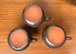 Jarre en céramique de studio allemande Mid-Century Modern avec tasses par Melitta Teubner, années 1960, ensemble de 4