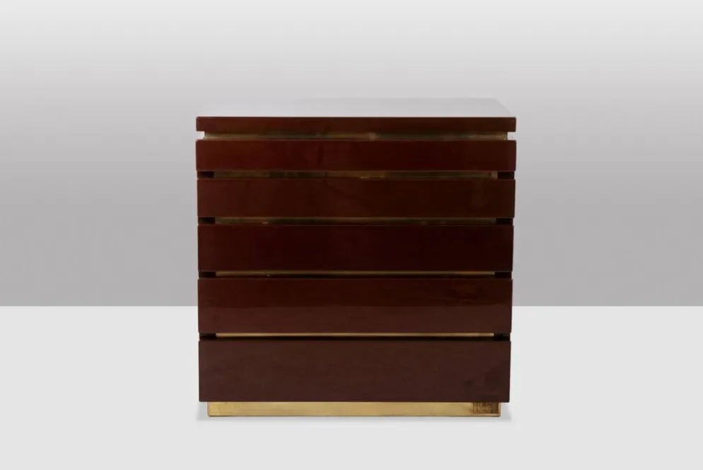 Jean-Claude Mahey. Commode en bois laqué. Années 1970-80.