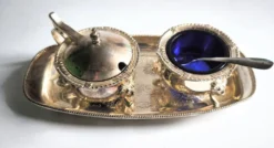 Jeu de caviar ou condiments bleu cobalt première moitié du XXe siècle