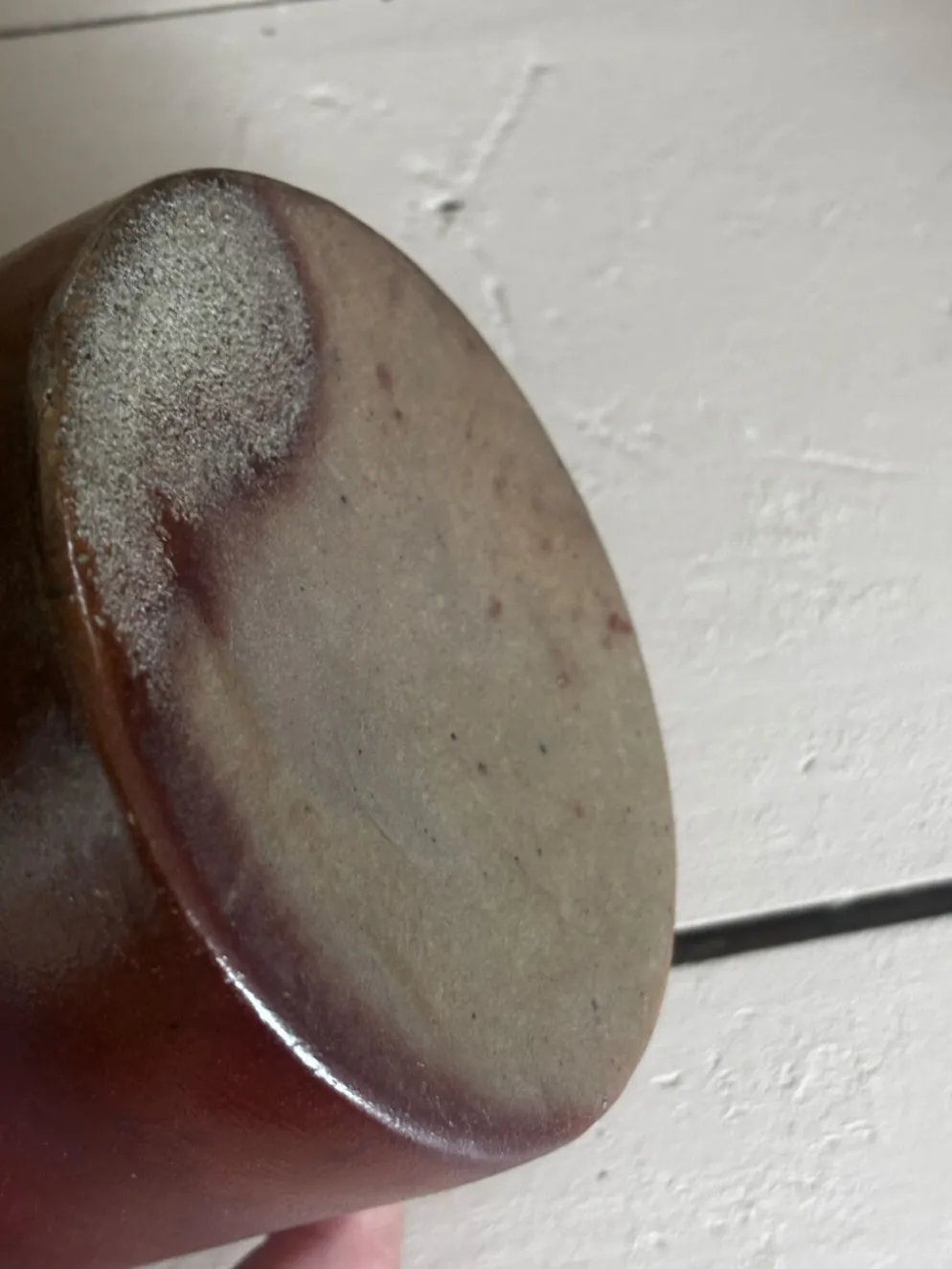 Joli beurrier à eau en grès couleur sable marron