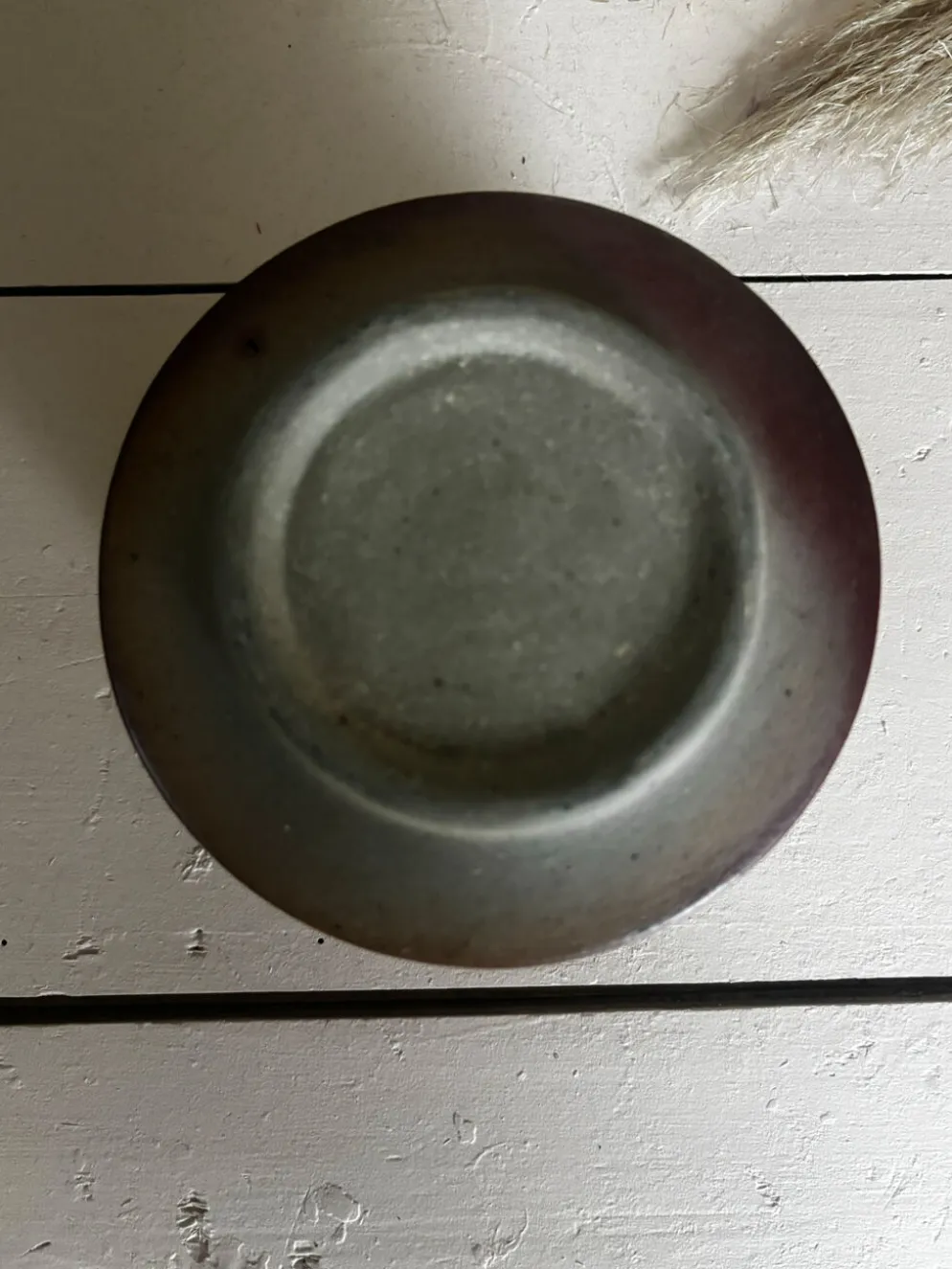 Joli beurrier à eau en grès couleur sable marron