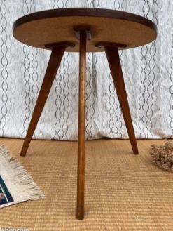Jolie petite table ronde vintage pieds compas