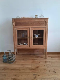 Joli haut de buffet vitrine esprit campagne