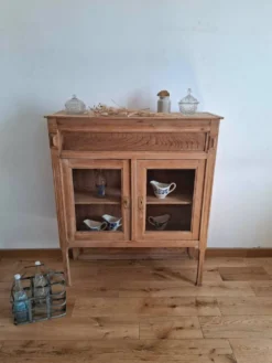 Joli haut de buffet vitrine esprit campagne