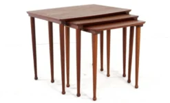 Jørgen Aakjær Jørgensen pour les tables gigognes Møbelintarsia - design danois