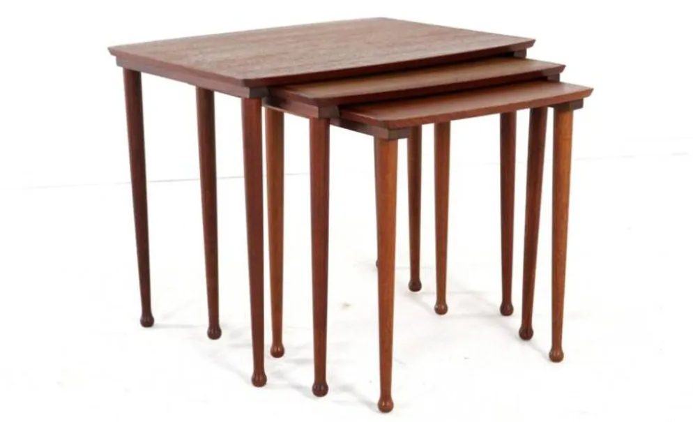 Jørgen Aakjær Jørgensen pour les tables gigognes Møbelintarsia - design danois
